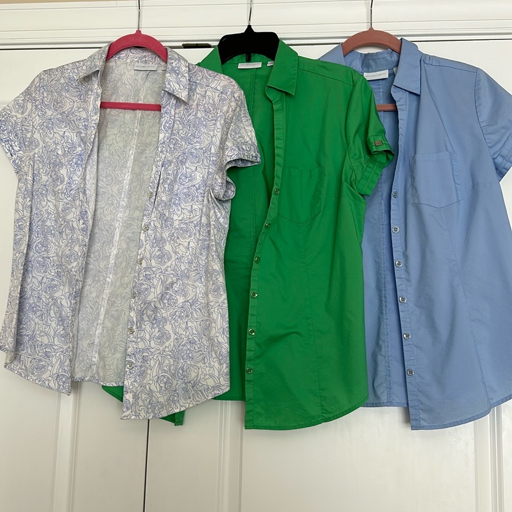Set of 3 Like NEW NY & Co shirts Sz Lg